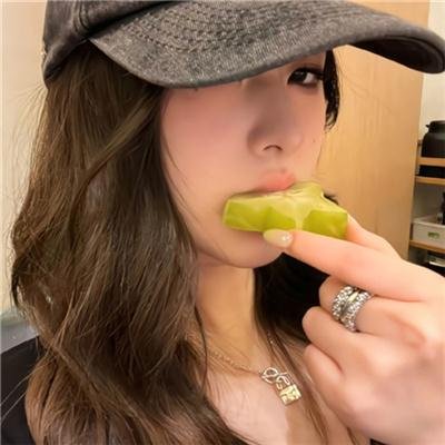 隔墙搜秘